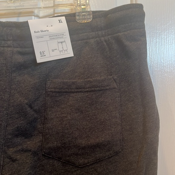 Men’s shorts - Picture 7 of 8